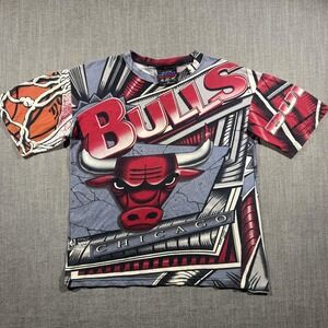 Vintage Chicago Bulls Shirt Youth Large NBA Basketball Magic Johnson T's 90s AoP